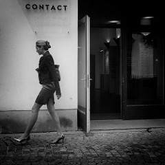 contact us photo by Dragan https://www.flickr.com/photos/draganbrankovic/15373221435 cc license